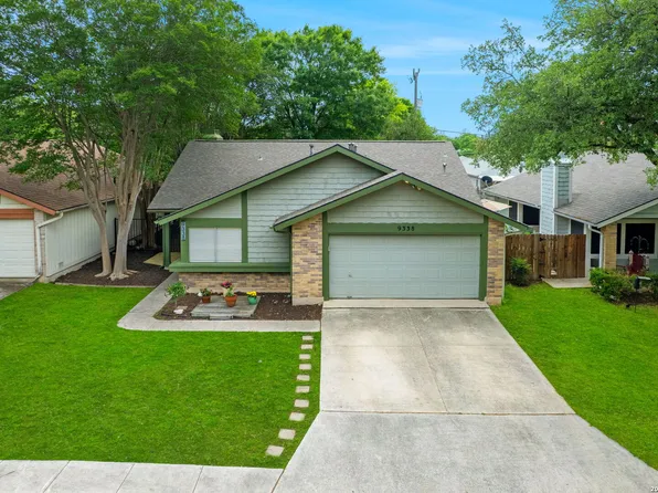 9338 Points Edge, San Antonio, TX 78250