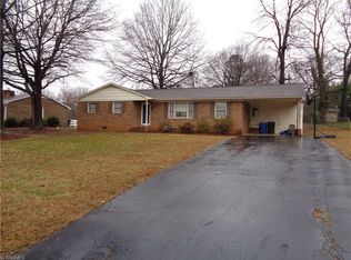 214 Beaucrest Rd, Kernersville, NC 27284