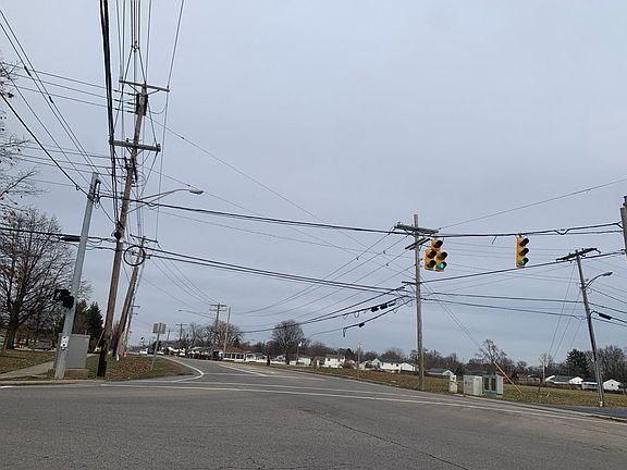 5th image of 4002 Parsons Ave