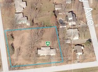 8806 E 31st St, Kansas City, MO 64129