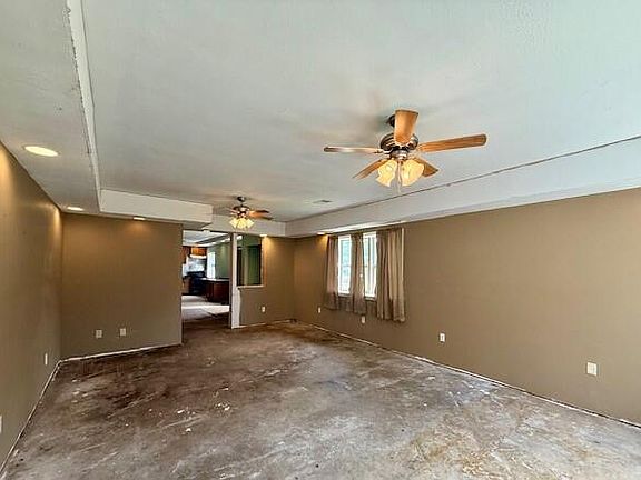 5th image of 4807 118th Ave