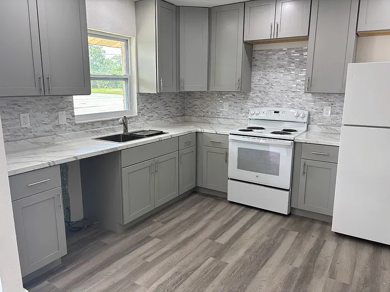 449 S Sun N Lakes Blvd — Photo 2