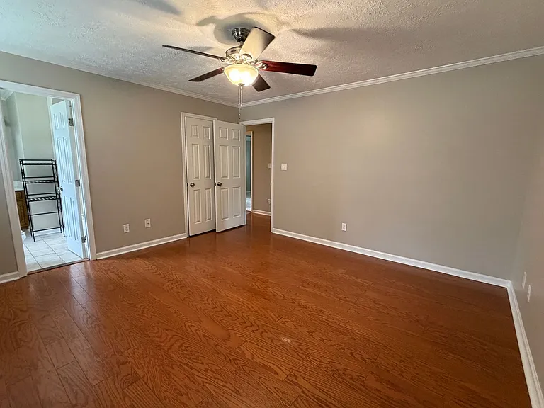 193 Amelia Dr W — Photo 25