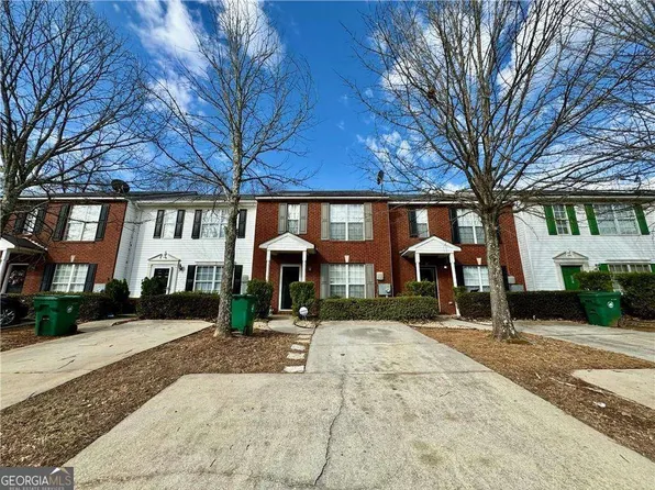 2285 Strathmoor Manor Dr, Lithonia, GA 30058