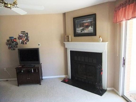 4th image of 2588-G S Arlington Mill Dr #7