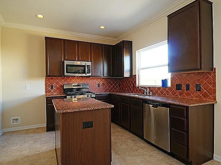 19710 Allenwick Hills Ct — Photo 8