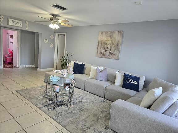 3rd image of 11651 NW 40th Pl