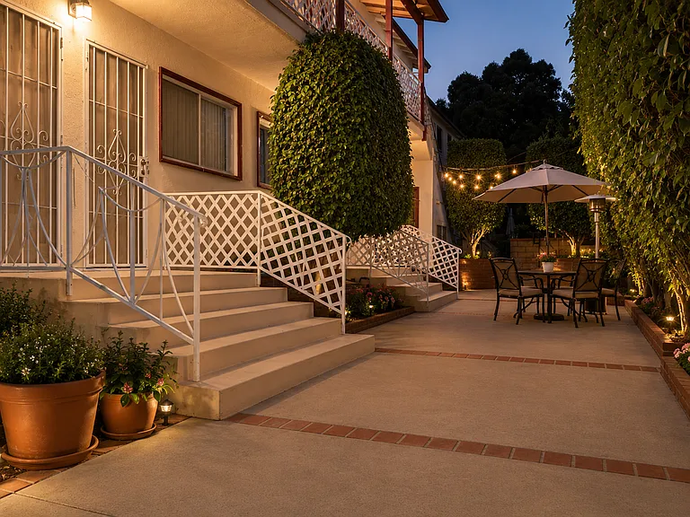 1411 Federal Ave — Photo 4