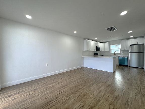 4th image of 9019 Dr Martin Luther King Jr St N #6
