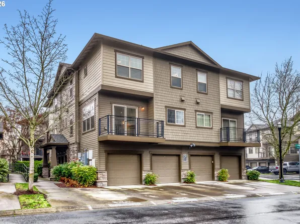 614 NE Garswood Ln, Hillsboro, OR 97006