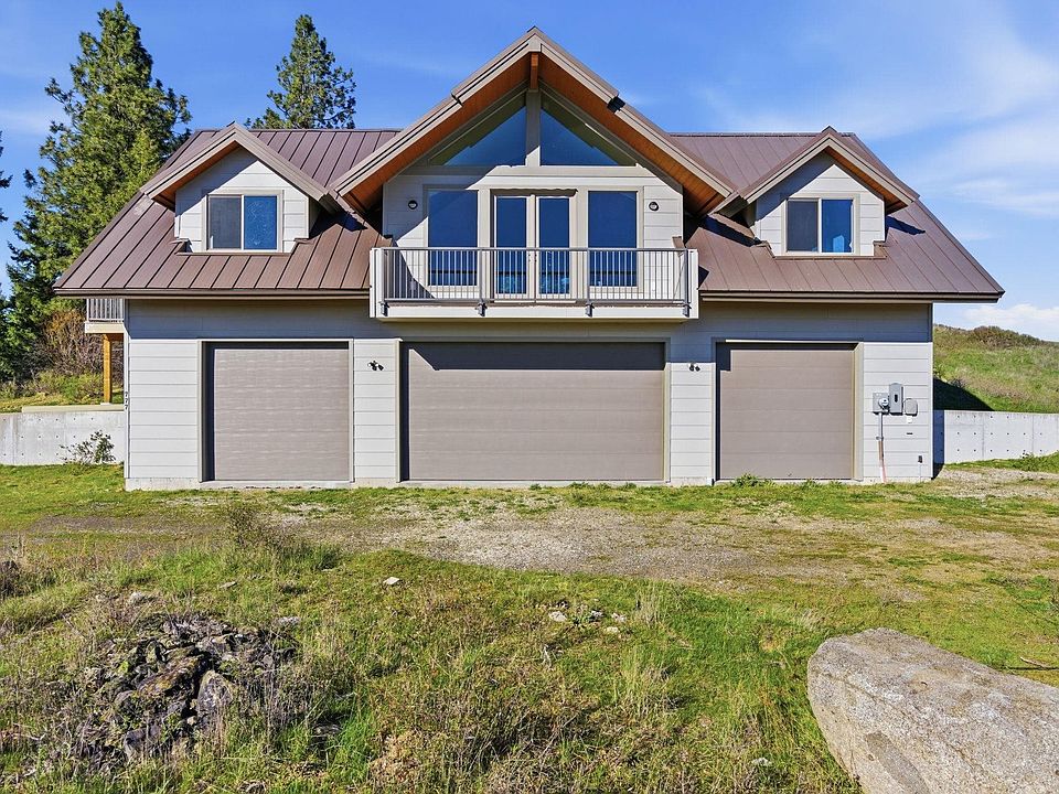 1st image of 777 Chain Lakes Dr