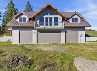 777 Chain Lakes Dr, Elk, WA 99009