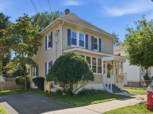 57 Maple St, West Springfield, MA 01089