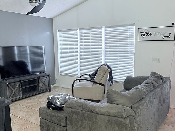 4th image of 1129 Belvoir Dr