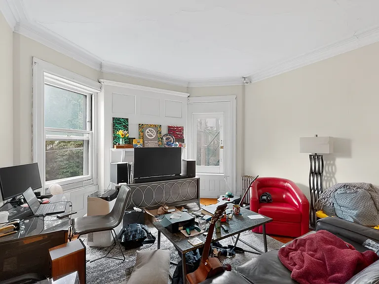 1069 Beacon St #5 — Photo 5