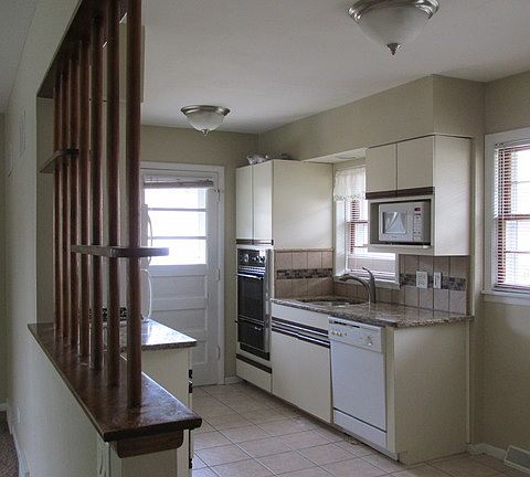 5th image of 401 Parkside Ave #401