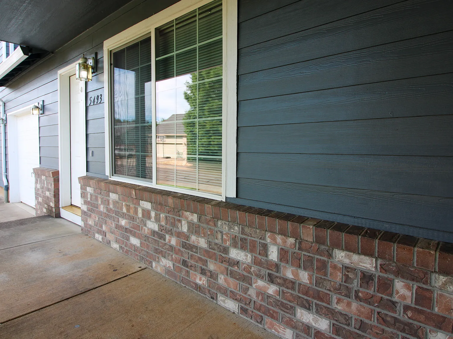 3 bed, 2.5 bath, 1100 sqft, $2,250 — Photo 2