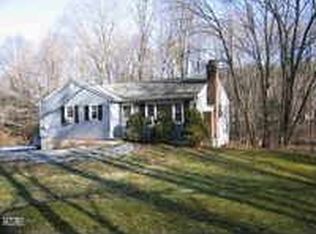 106 Riverside Rd, Sandy Hook, CT 06482