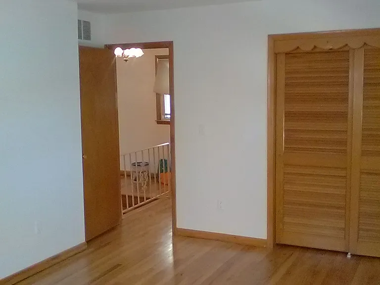119 Walton Ave — Photo 17