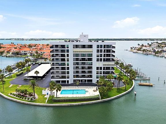 3rd image of 1651 Sand Key Estates Ct APT 31