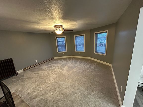 3rd image of 2-125 Coddington Pl #2