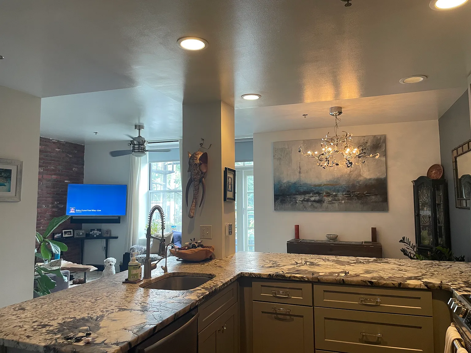 1 bed, 817 sqft, $2,800 — Photo 3