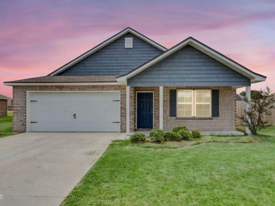 709 Timberstone Dr, New Iberia, LA 70563