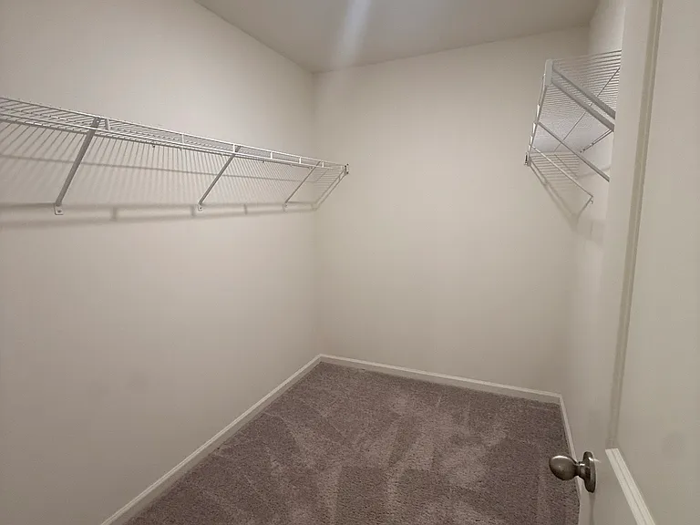 109 Feeney Ln — Photo 15