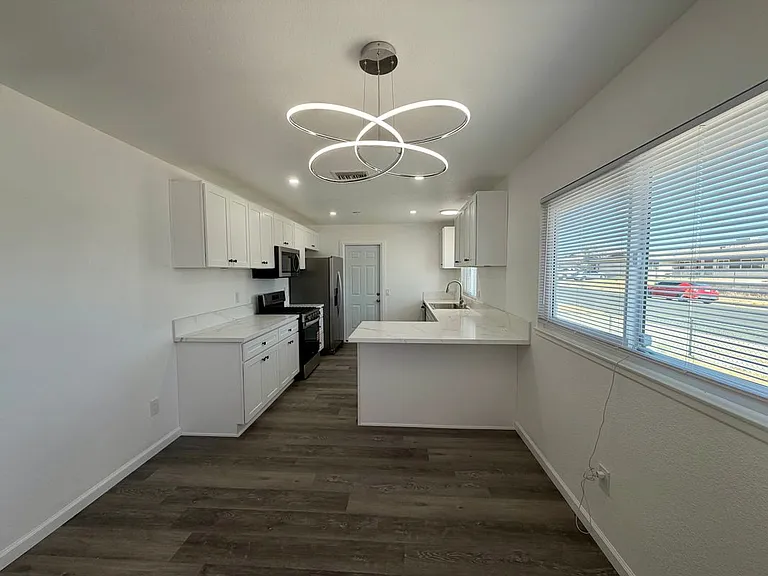 31060 Balsa Ave — Photo 2