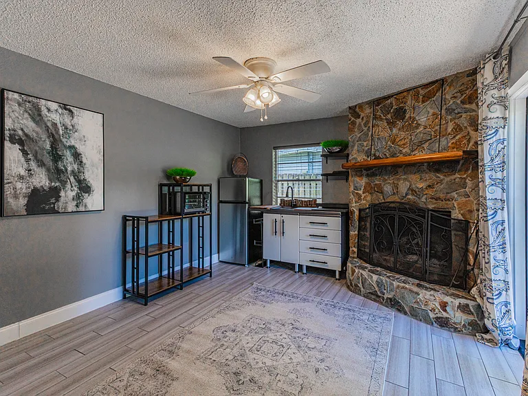 177 Woodland Dr #B — Photo 10
