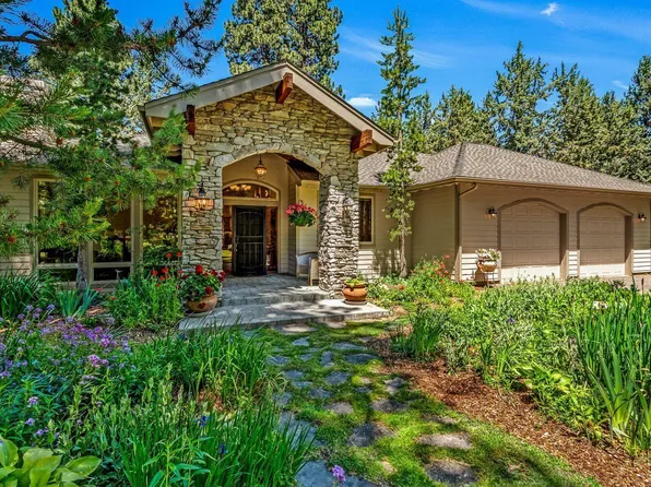 64464 Collins Rd, Bend, OR 97703