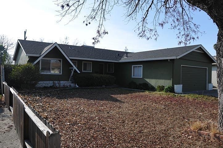 1st image of 640 Erma Ave