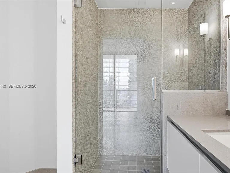 68 SE 6th St #2702 — Photo 66