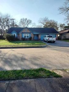 1502 Bellaire Blvd, Alvin, TX, 77511