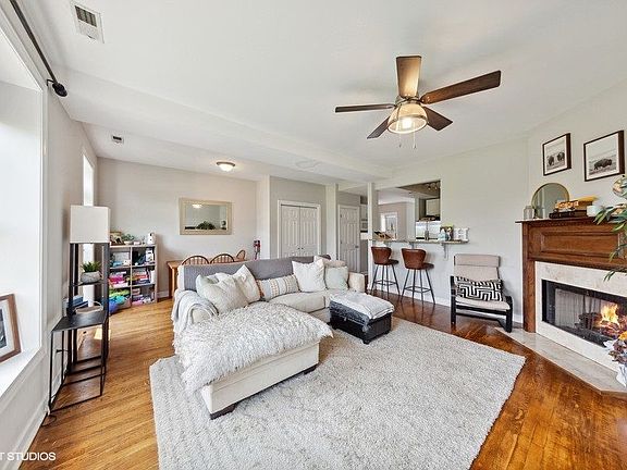 4th image of 1340 N North Park Ave APT 4