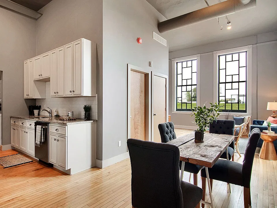 1615 Hampton Ave #25