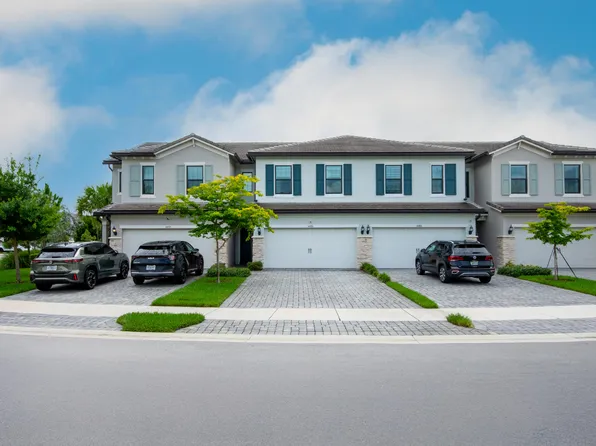 4486 Appleton Circle W, Oakland Park, FL 33309