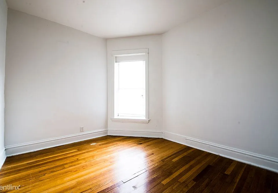 7741 S Normal Apartments Chicago Bedroom_02