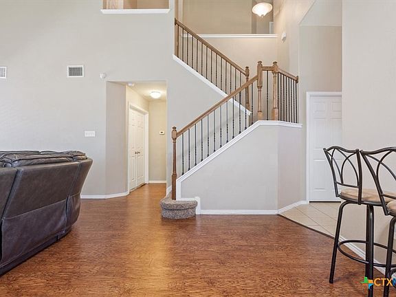 4th image of 5208 Katy Creek Ln