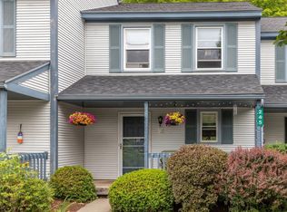 245 Lyman Mdw UNIT Q2, Hinesburg, VT 05461