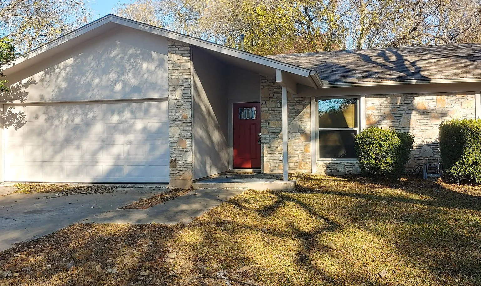 4 Bedroom, 2 Bathroom Home on Cul-de-sac in North Austin! — Photo 1