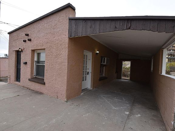 3rd image of 1109 Idaho St