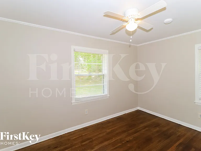 3021 Chaucer Ln — Photo 8
