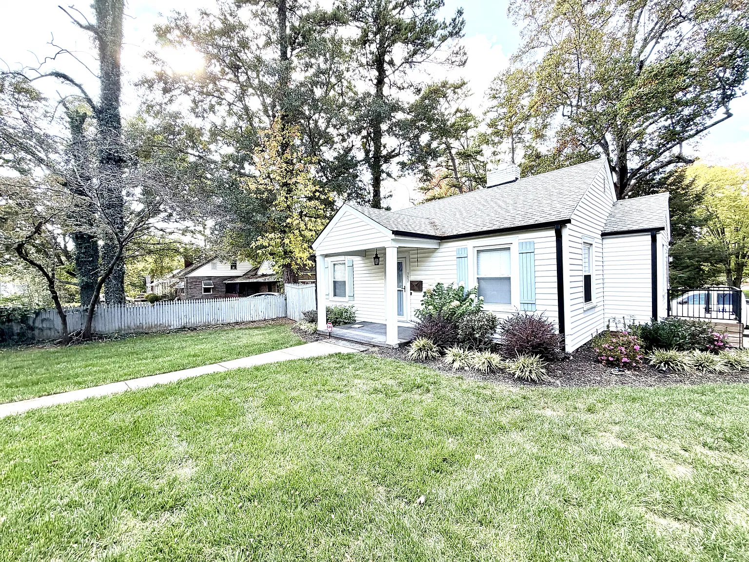 3 bed, 1164 sqft, $2,000 — Photo 3