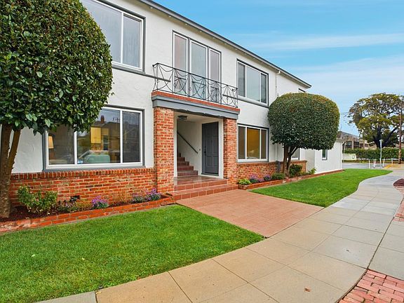 3rd image of 200 Anita Rd