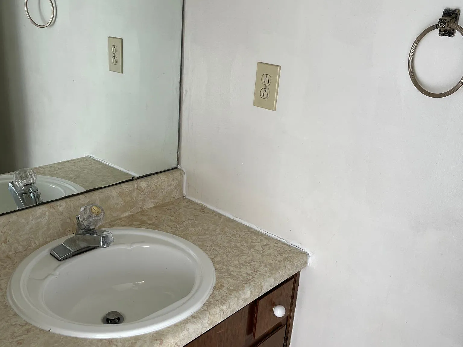 203 Marinawoods Dr SE — Photo 4