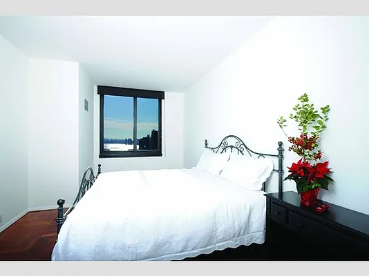 Rented by Stribling | media 9