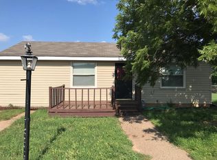 208 Ash St, Snyder, TX 79549