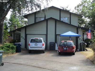 227/229 S 40th Pl, Springfield, OR, 97478