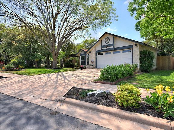 3rd image of 11932 Swearingen Dr